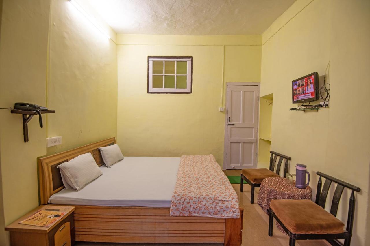 India Hotel - Lake View - Mall Road Nainital Exteriör bild