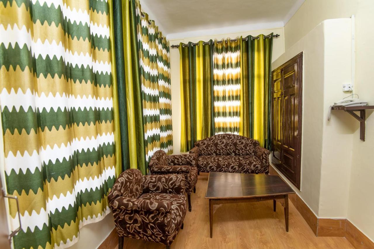 India Hotel - Lake View - Mall Road Nainital Exteriör bild